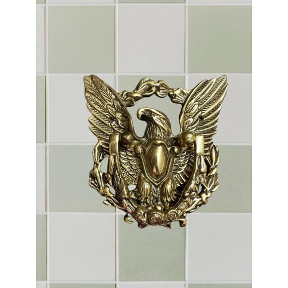 Vintage Eagle Crest Shield Cast Metal Door Knocker - Retro Home Decor84 - Picture 2 of 4